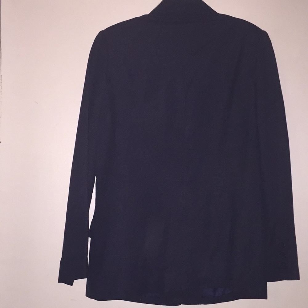 Blazer - Picture 2 of 3